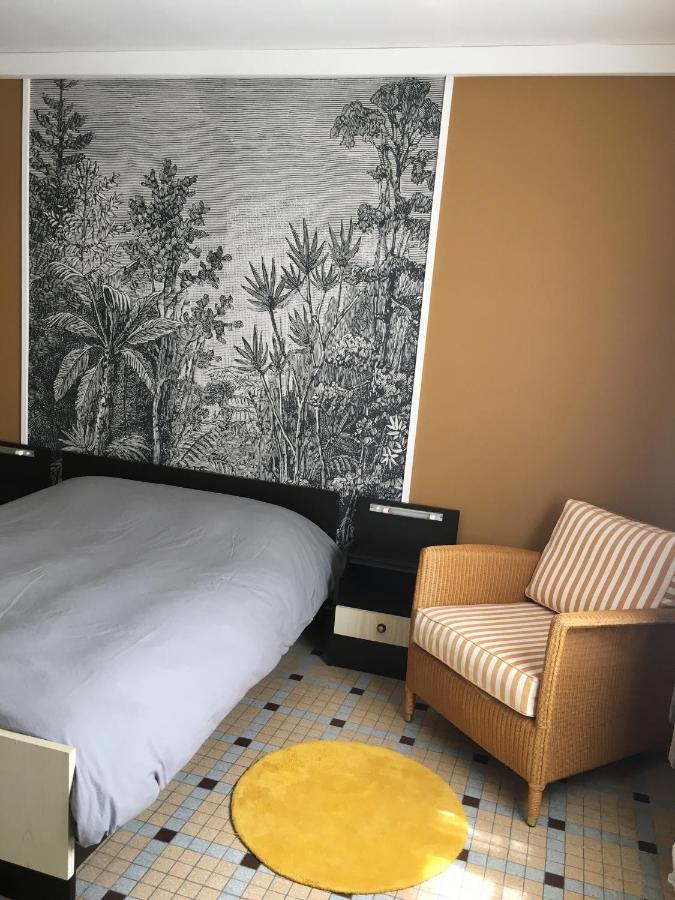Charmant Appartement Sur Cour, Le Cerisier Баньер-де-Бигор Экстерьер фото