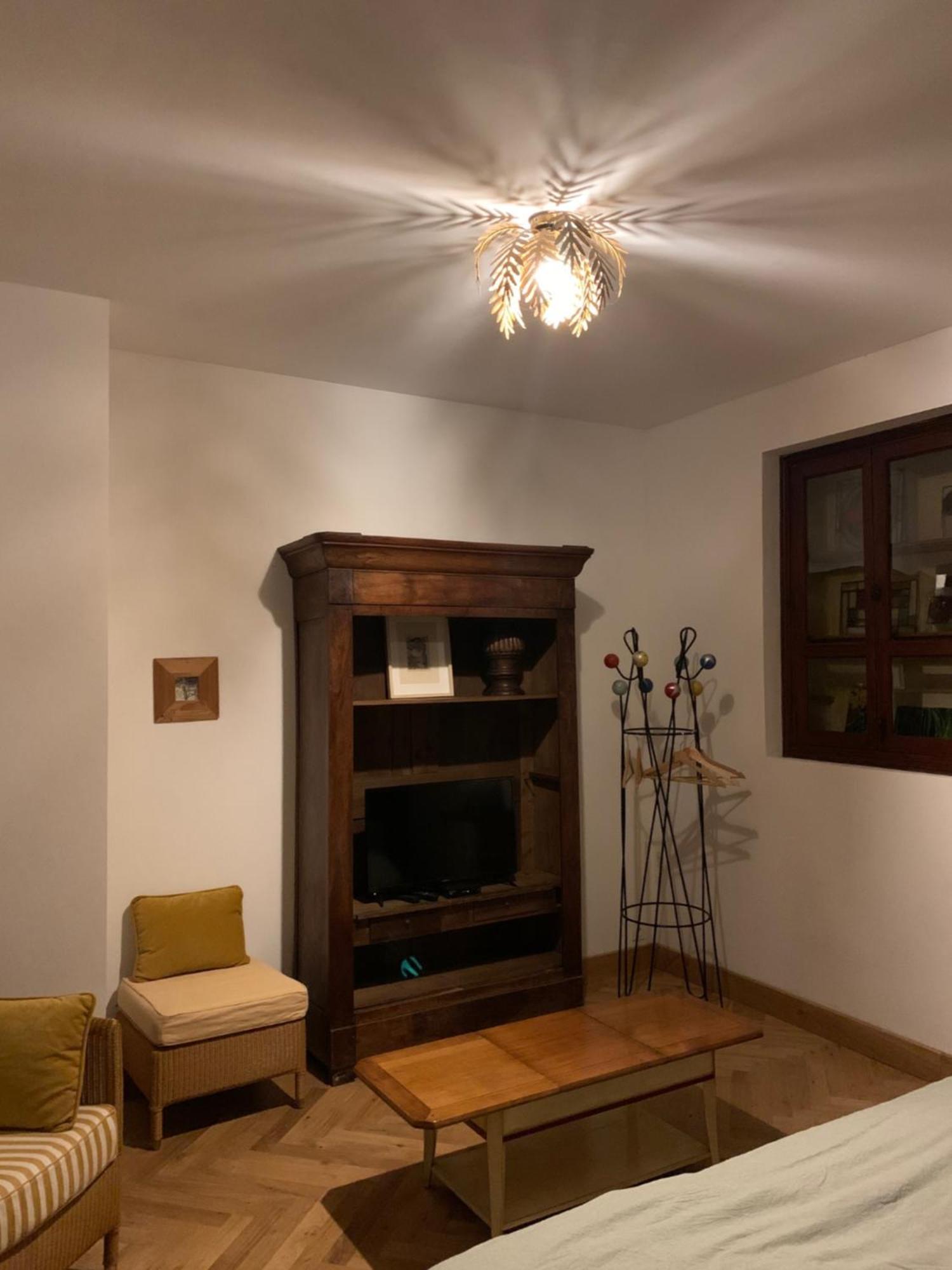 Charmant Appartement Sur Cour, Le Cerisier Баньер-де-Бигор Экстерьер фото
